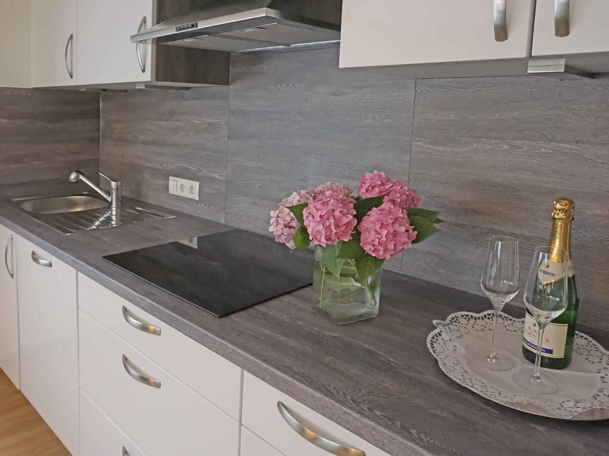 Apartment Walzthoeni By Interhome เวนส์ ภายนอก รูปภาพ